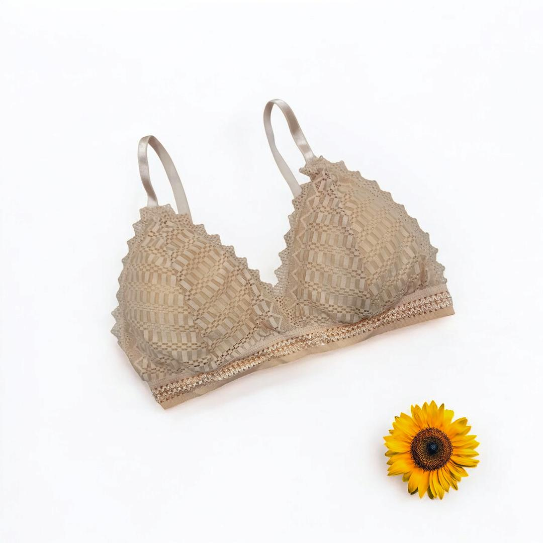 Spandex Lace Work Comfortable & Light Weight Padded Bra 136